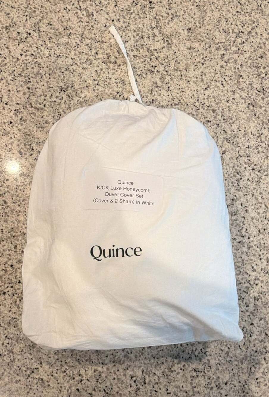 Quince Luxe Honeycomb Duvet Cover Set (Cover & 2 Shams) in White King/Cal King